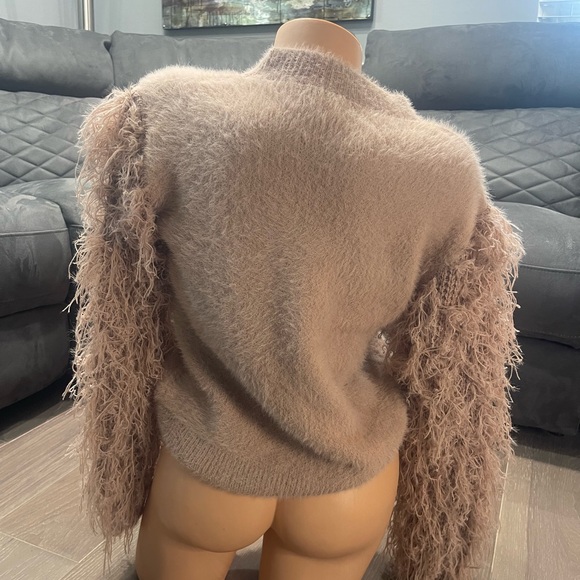 Fashion nova fuzzy sweater. Gently worn. Excellent condition. Xs - Picture 2 of 2